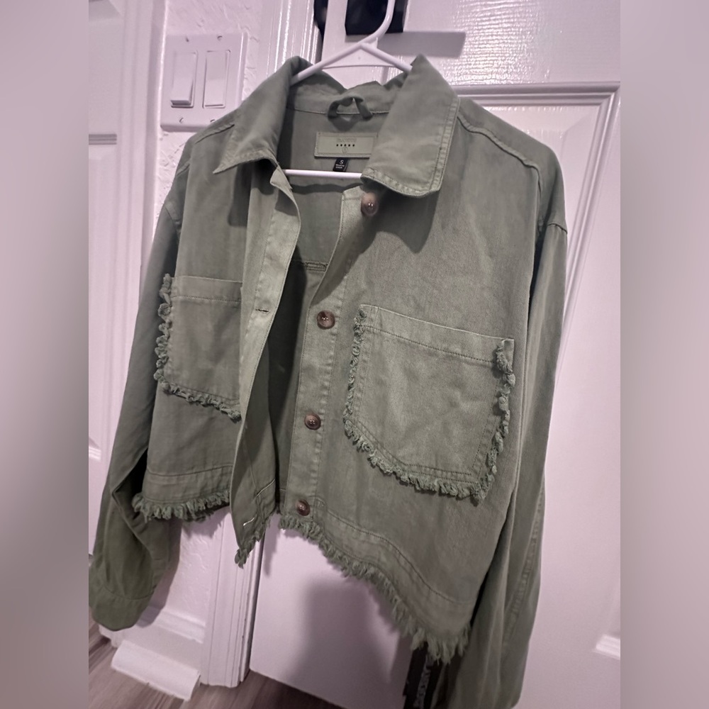 womens Blank NYC Garment Dye Twill Cropped Jacket with Pockets and Fray Hem